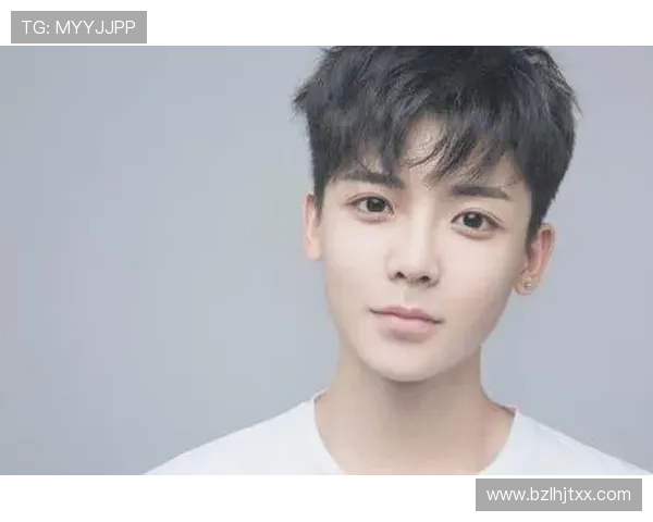 侯明昊：从“暖萌男友”到演技新星，荧屏魅力全解析